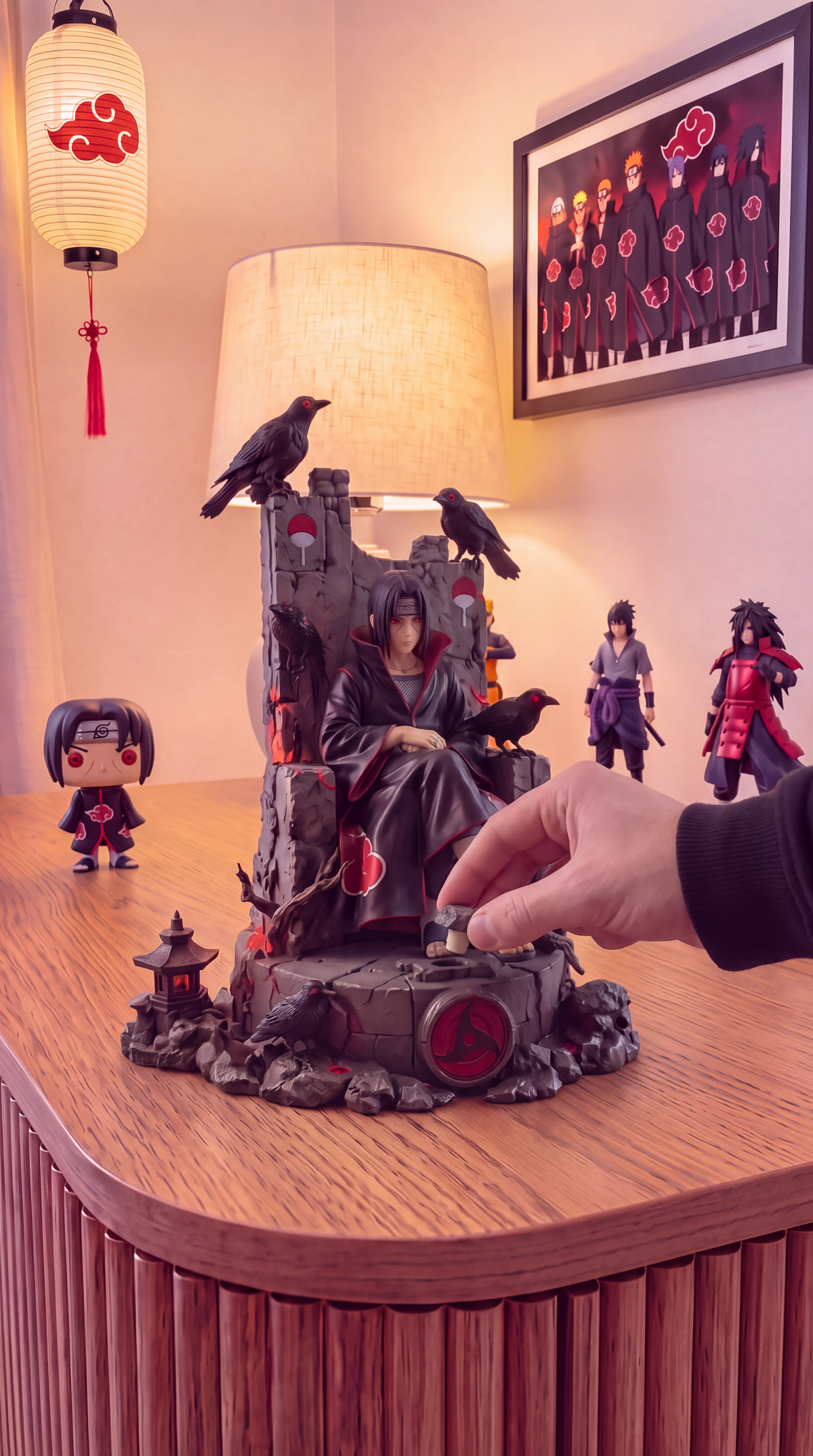 UchiMist Itachi Throne Humidifier — setup cap